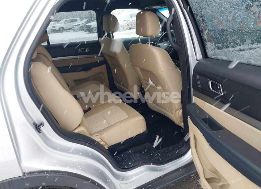 Photo 8 of 2017 Ford Explorer (VIN 1FM5K7B88HGB16637)