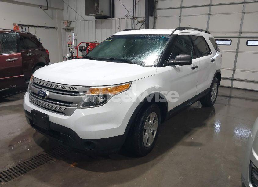 Photo 2 of 2013 Ford Explorer (VIN 1FM5K7B89DGA17769)