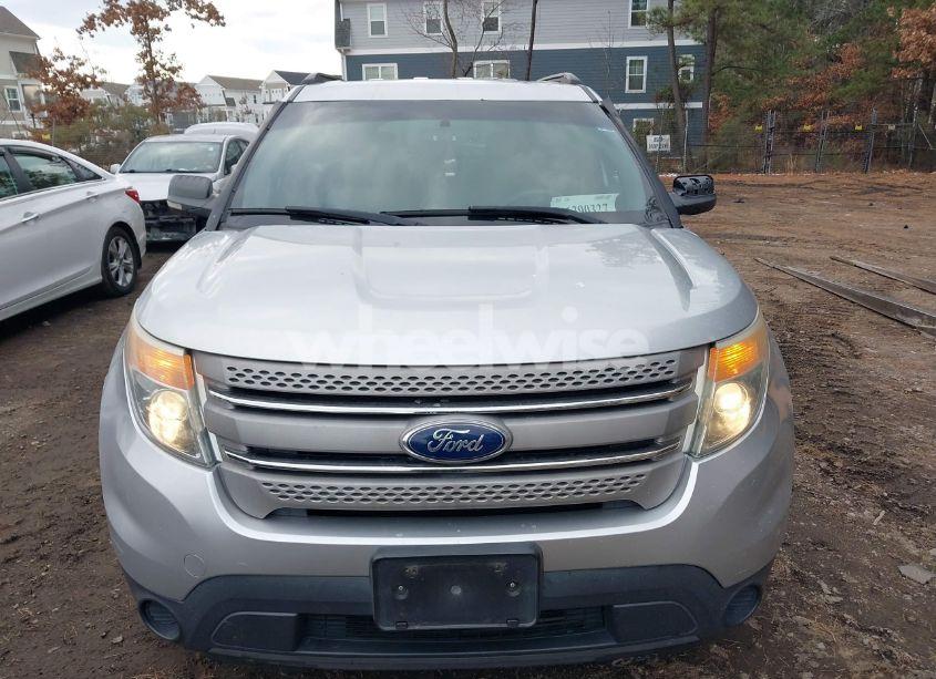 Photo 12 of 2013 Ford Explorer (VIN 1FM5K7B89DGA41571)