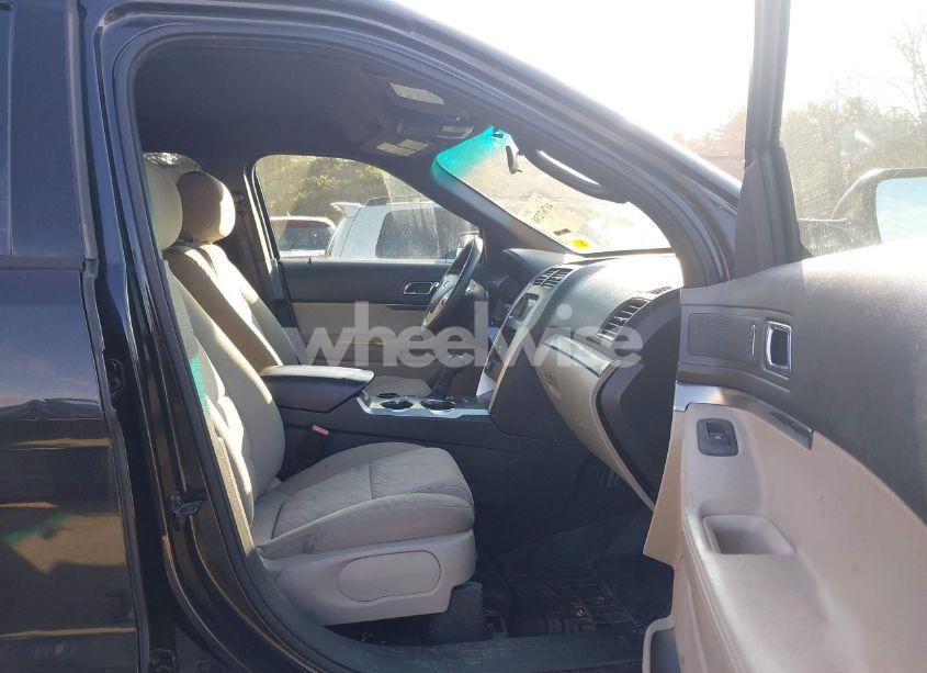 Photo 5 of 2013 Ford Explorer (VIN 1FM5K7B89DGA91158)