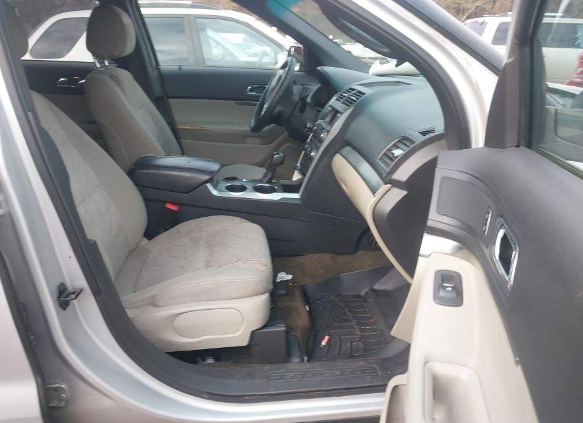 Photo 5 of 2013 Ford Explorer (VIN 1FM5K7B89DGC85009)