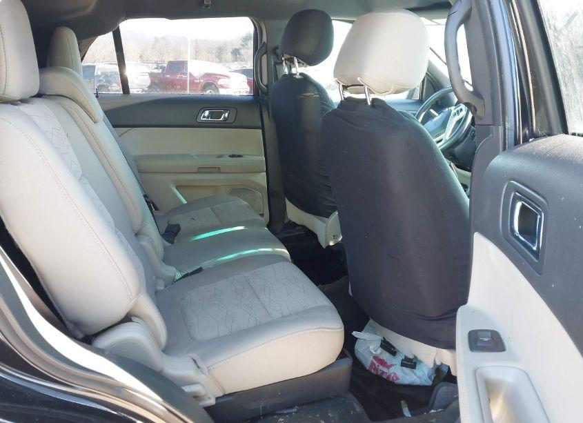 Photo 8 of 2014 Ford Explorer (VIN 1FM5K7B89EGB15511)