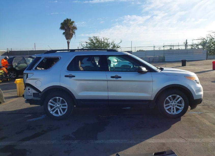 Photo 14 of 2015 Ford Explorer (VIN 1FM5K7B89FGB11864)