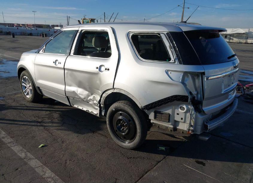 Photo 3 of 2015 Ford Explorer (VIN 1FM5K7B89FGB11864)