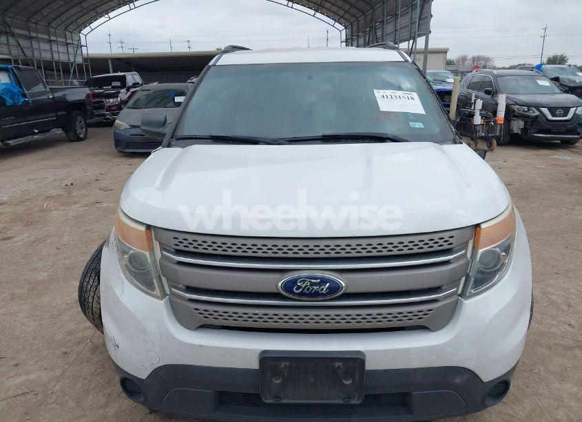 Photo 12 of 2014 Ford Explorer (VIN 1FM5K7B8XEGB94851)