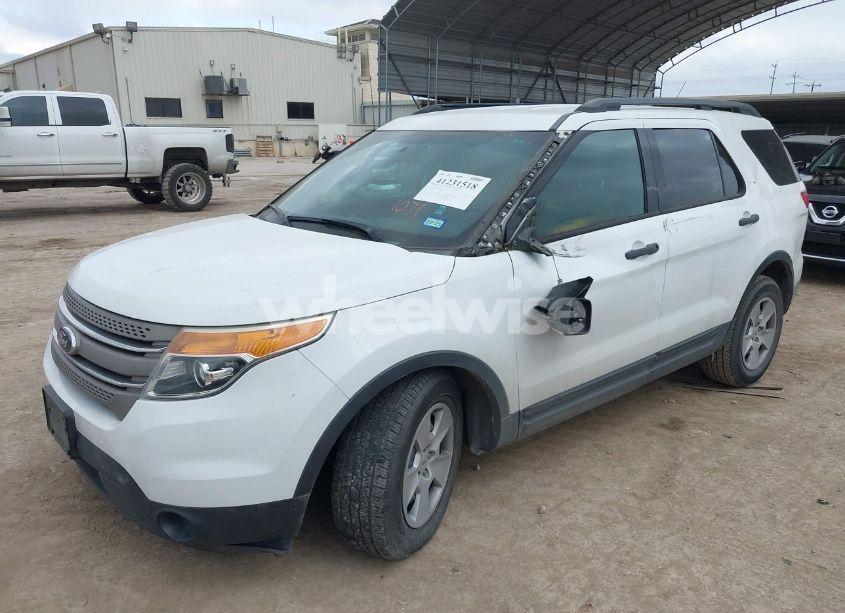 Photo 2 of 2014 Ford Explorer (VIN 1FM5K7B8XEGB94851)
