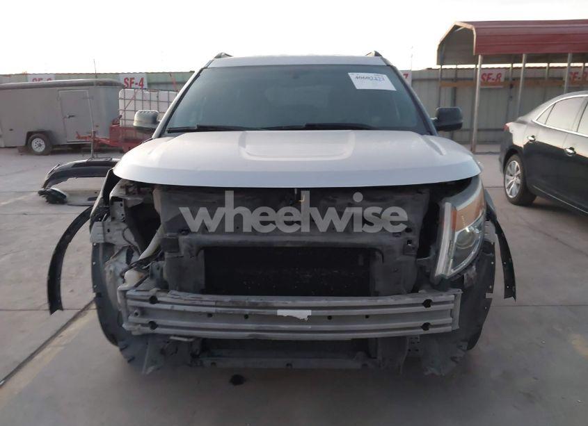 Photo 13 of 2015 Ford Explorer (VIN 1FM5K7B8XFGB30861)