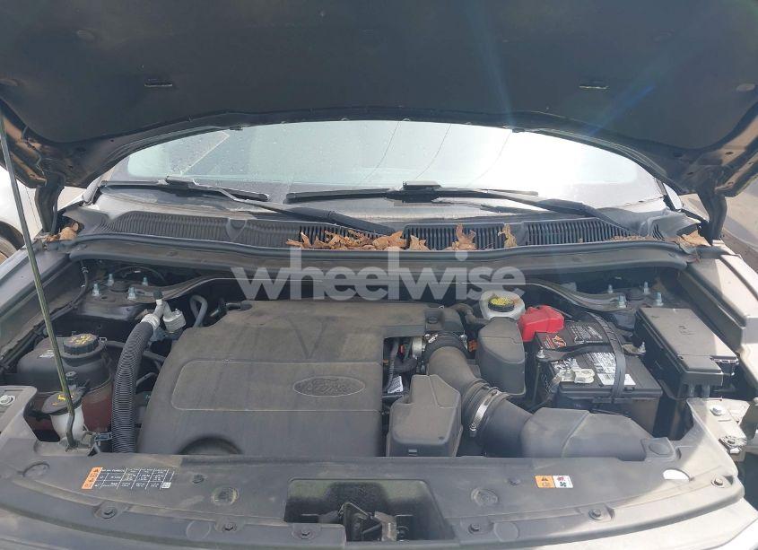 Photo 10 of 2017 Ford Explorer (VIN 1FM5K7B8XHGE26935)