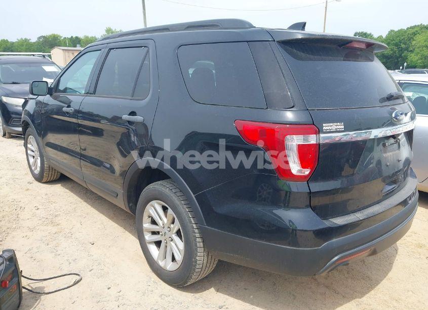 Photo 3 of 2017 Ford Explorer (VIN 1FM5K7B8XHGE26935)