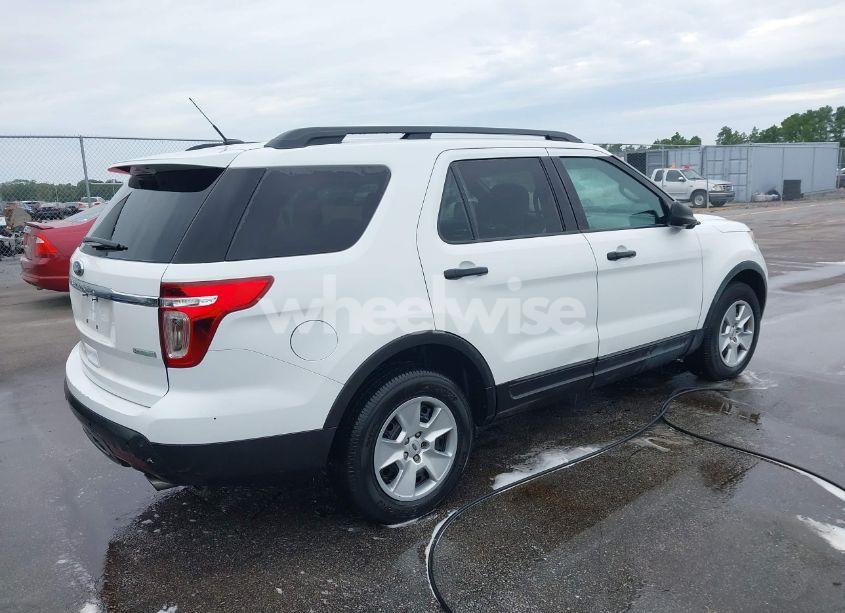 Photo 4 of 2013 Ford Explorer (VIN 1FM5K7B92DGB42637)