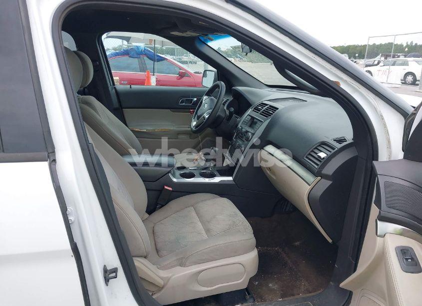 Photo 5 of 2013 Ford Explorer (VIN 1FM5K7B92DGB42637)