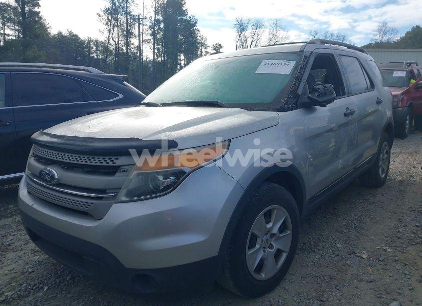 Photo 2 of 2013 Ford Explorer (VIN 1FM5K7B93DGB48768)