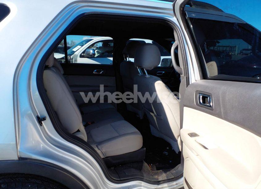 Photo 8 of 2013 Ford Explorer (VIN 1FM5K7B94DGB40095)