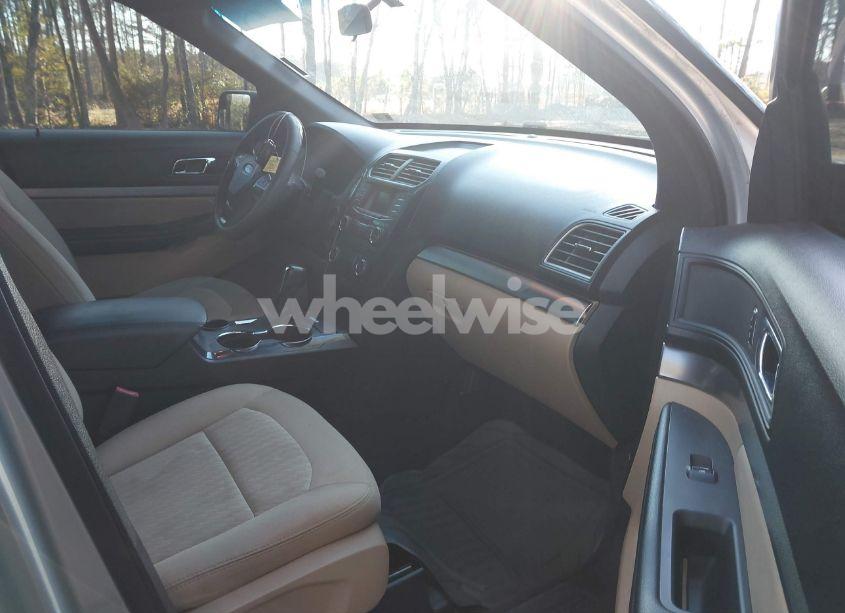 Photo 5 of 2016 Ford Explorer (VIN 1FM5K7BH8GGC82851)