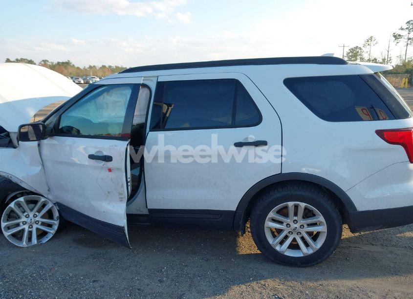 Photo 14 of 2016 Ford Explorer (VIN 1FM5K7BHXGGB84212)