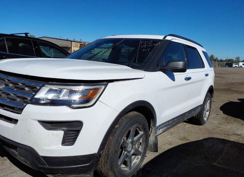 Photo 2 of 2018 Ford Explorer (VIN 1FM5K7BHXJGA98373)