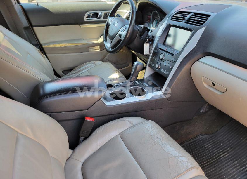 Photo 5 of 2013 Ford Explorer XLT (VIN 1FM5K7D80DGB75513)