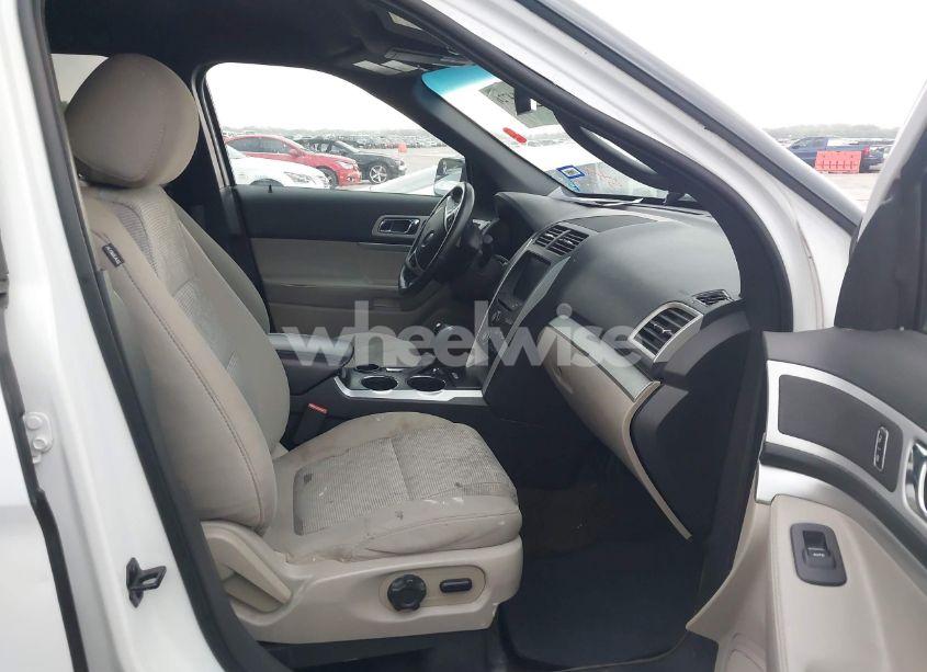 Photo 5 of 2013 Ford Explorer XLT (VIN 1FM5K7D80DGB86835)