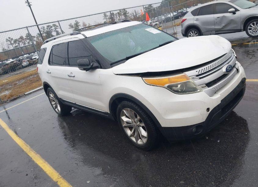 2013 Ford Explorer XLT (VIN 1FM5K7D80DGC89611) main photo