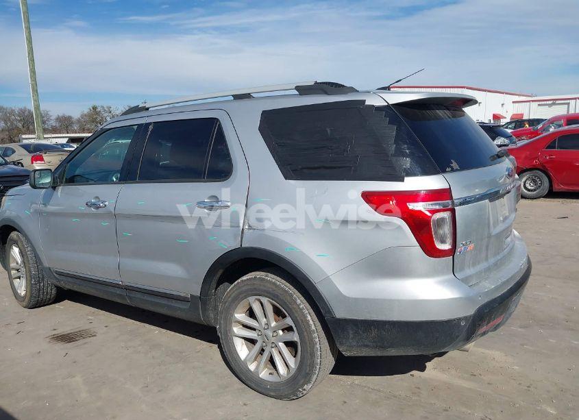 Photo 14 of 2014 Ford Explorer XLT (VIN 1FM5K7D80EGB09786)