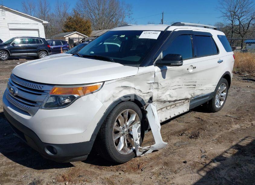 Photo 2 of 2014 Ford Explorer XLT (VIN 1FM5K7D80EGC32309)