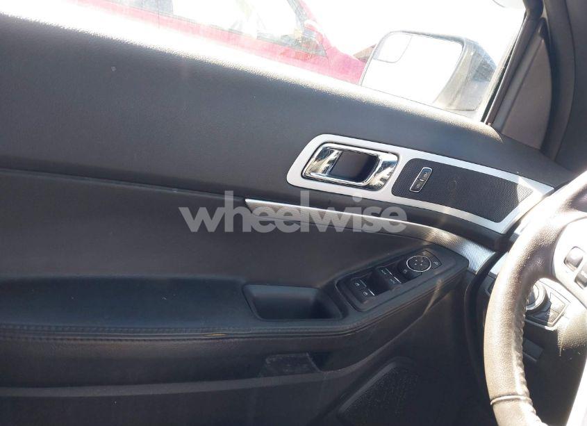 Photo 20 of 2014 Ford Explorer XLT (VIN 1FM5K7D80EGC32309)