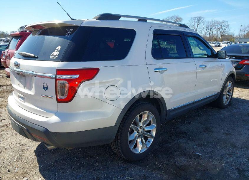 Photo 4 of 2014 Ford Explorer XLT (VIN 1FM5K7D80EGC32309)