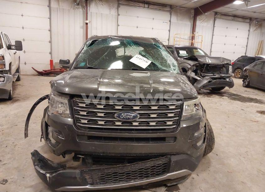 Photo 12 of 2016 Ford Explorer XLT (VIN 1FM5K7D80GGA94905)