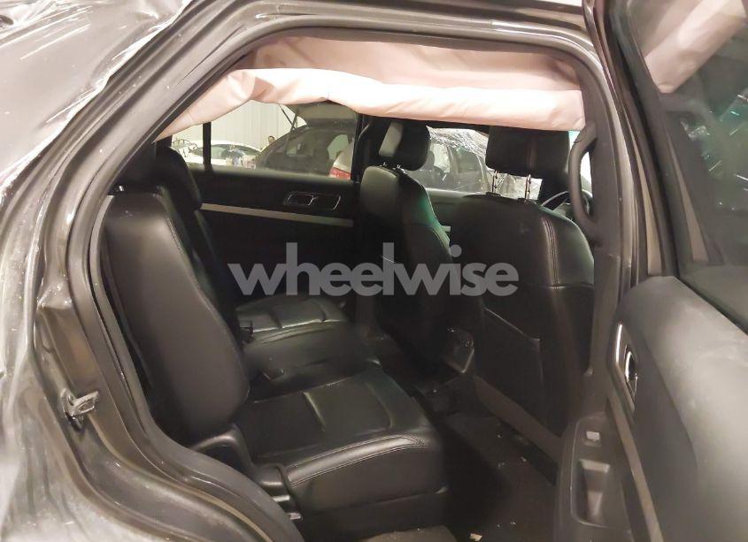 Photo 8 of 2016 Ford Explorer XLT (VIN 1FM5K7D80GGA94905)