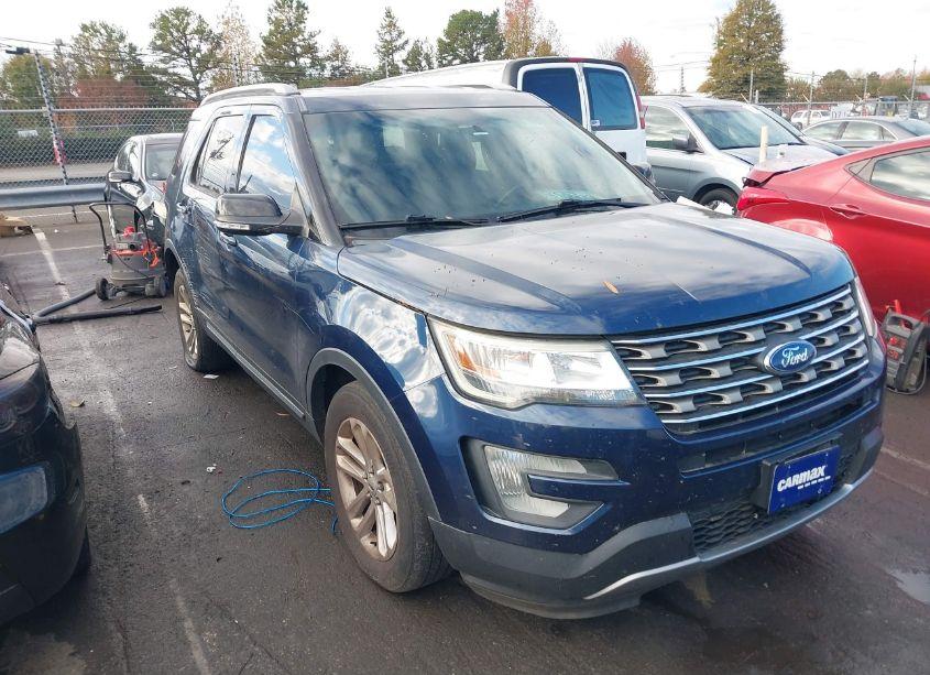 2016 Ford Explorer XLT (VIN 1FM5K7D80GGC31910) main photo
