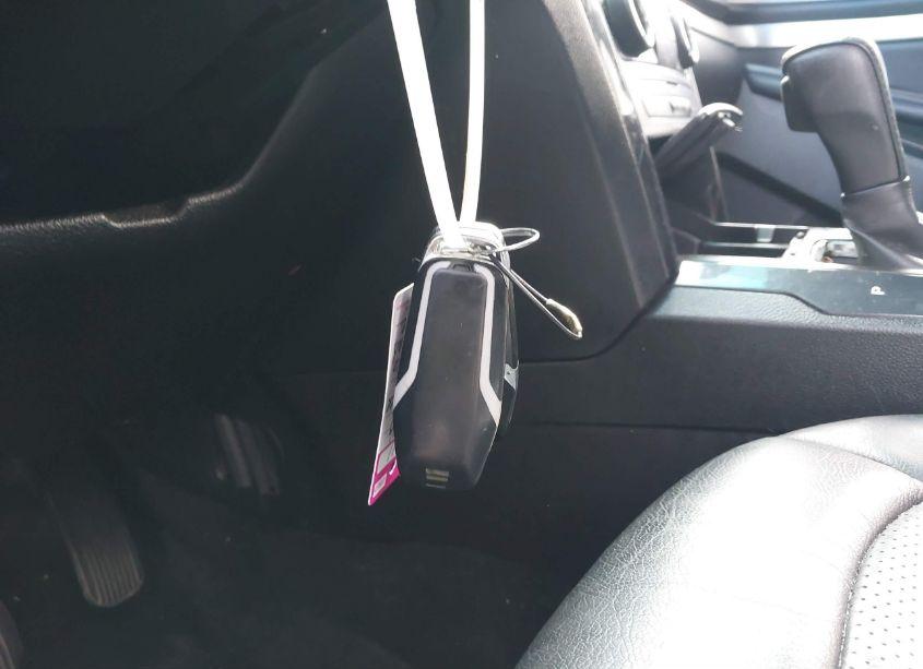 Photo 11 of 2016 Ford Explorer XLT (VIN 1FM5K7D80GGC31910)