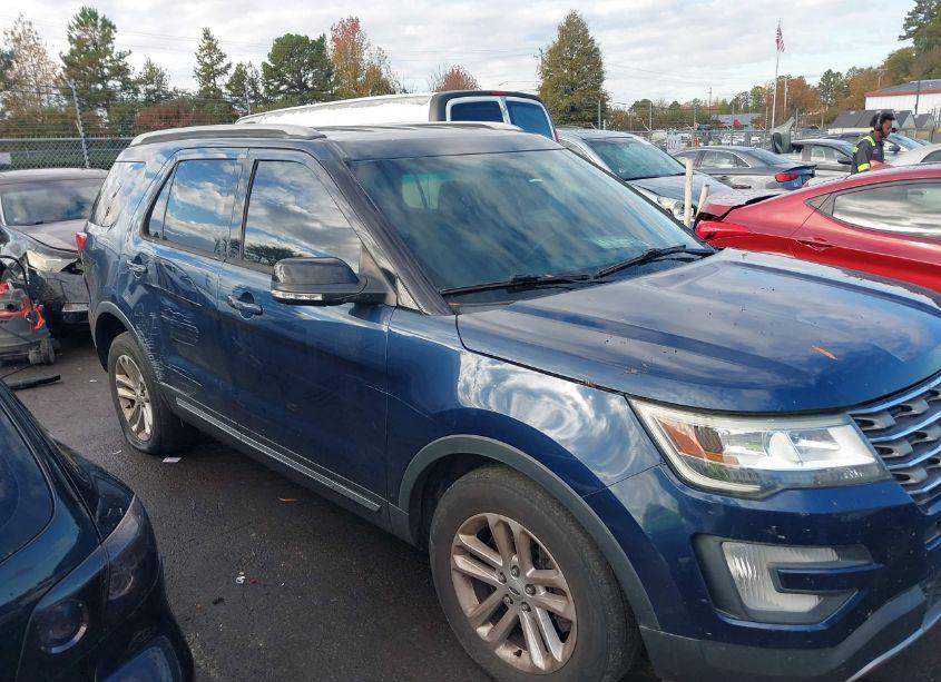 Photo 13 of 2016 Ford Explorer XLT (VIN 1FM5K7D80GGC31910)