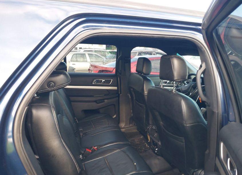 Photo 8 of 2016 Ford Explorer XLT (VIN 1FM5K7D80GGC31910)