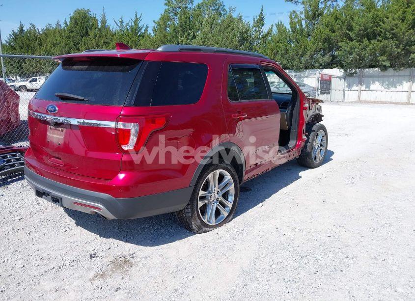 Photo 4 of 2017 Ford Explorer XLT (VIN 1FM5K7D80HGB43893)