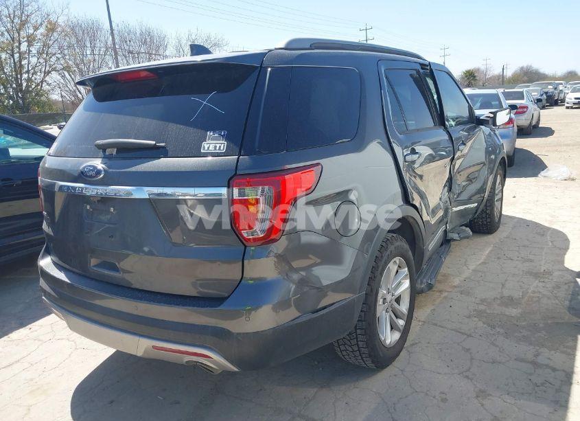 Photo 4 of 2017 Ford Explorer XLT (VIN 1FM5K7D80HGB62413)