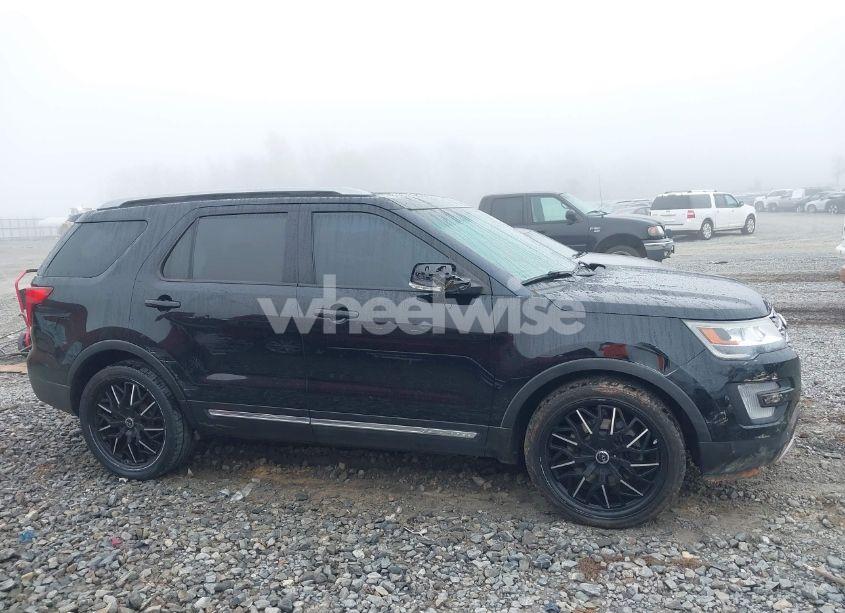Photo 13 of 2017 Ford Explorer XLT (VIN 1FM5K7D80HGD10267)