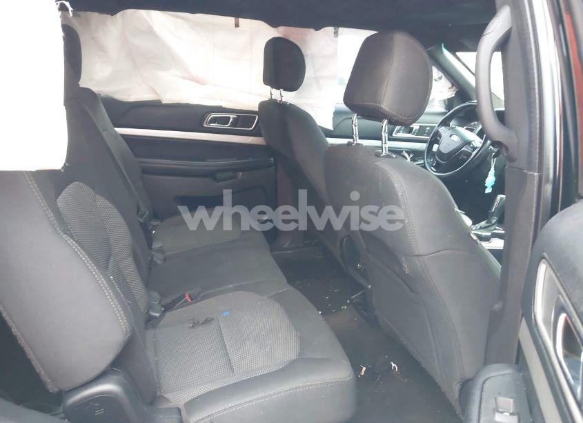 Photo 8 of 2017 Ford Explorer XLT (VIN 1FM5K7D80HGD10267)