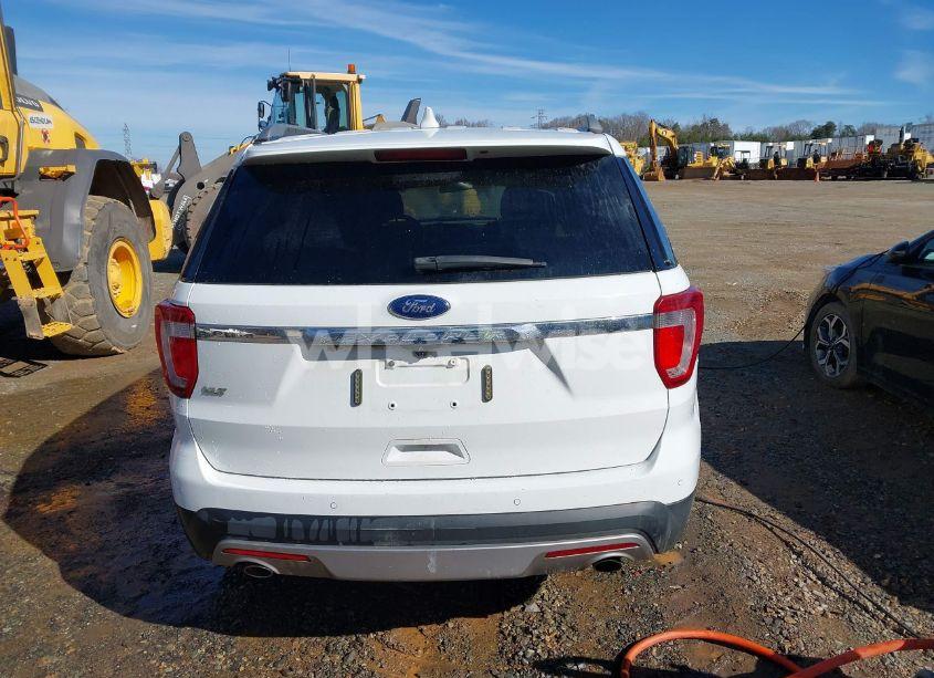 Photo 16 of 2017 Ford Explorer XLT (VIN 1FM5K7D80HGD34715)