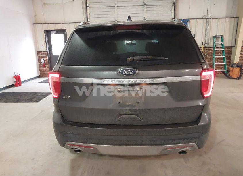 Photo 16 of 2017 Ford Explorer XLT (VIN 1FM5K7D80HGD77726)