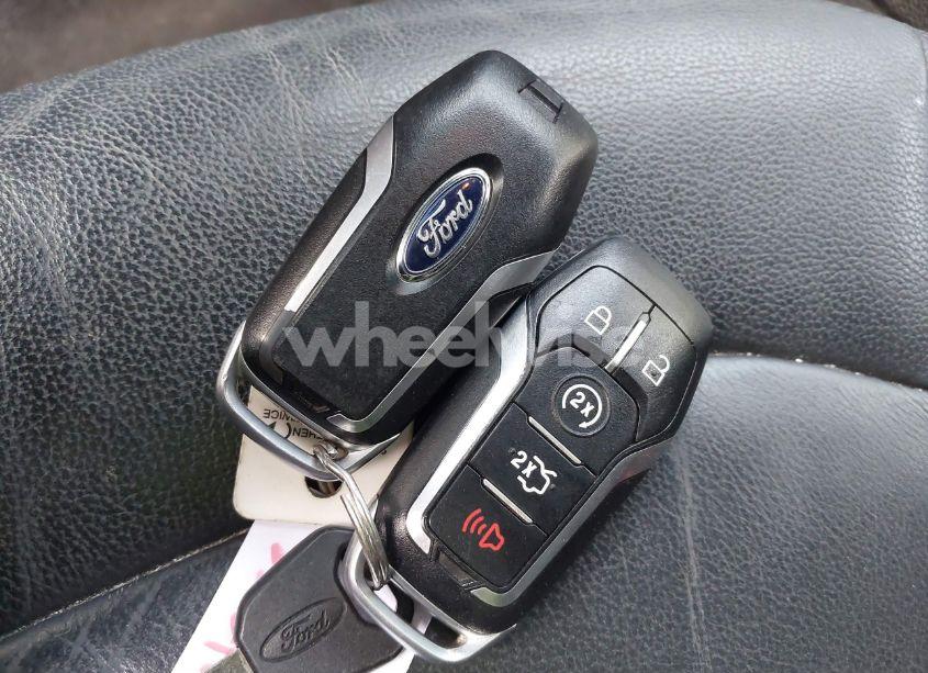 Photo 11 of 2017 Ford Explorer (VIN 1FM5K7D80HGD80240)