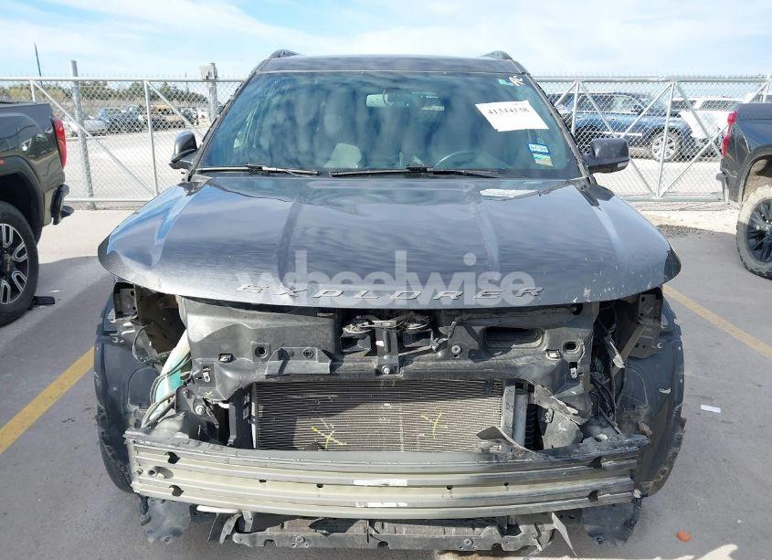 Photo 13 of 2017 Ford Explorer XLT (VIN 1FM5K7D80HGE39044)