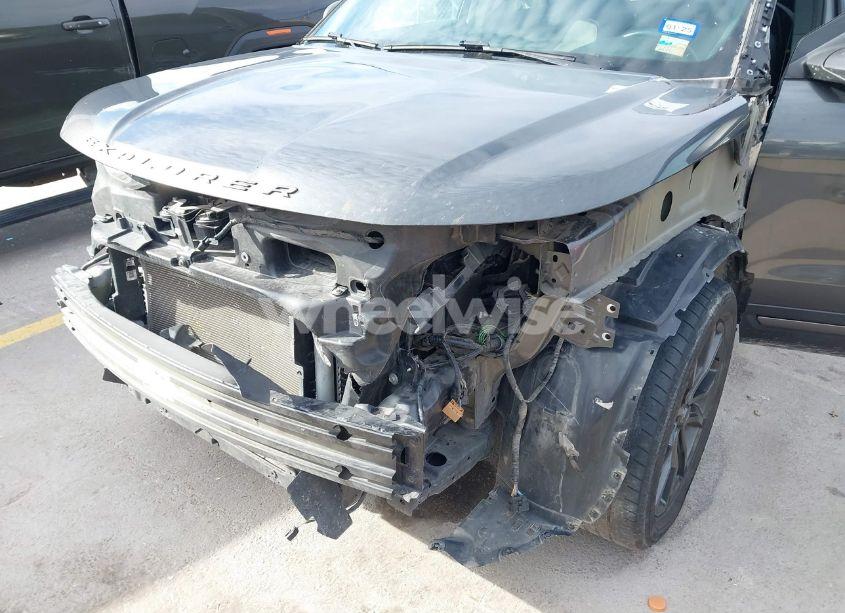 Photo 18 of 2017 Ford Explorer XLT (VIN 1FM5K7D80HGE39044)