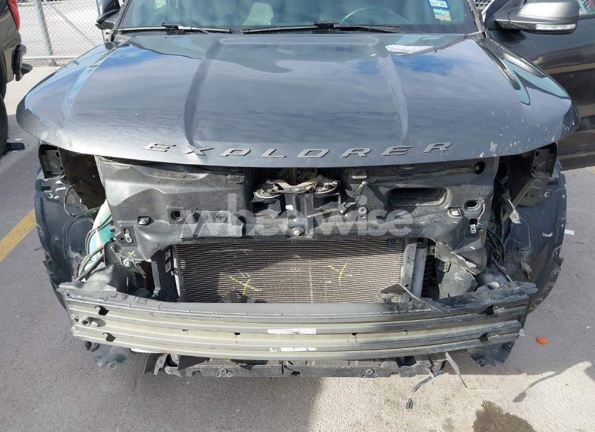 Photo 6 of 2017 Ford Explorer XLT (VIN 1FM5K7D80HGE39044)