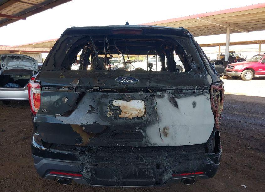 Photo 16 of 2018 Ford Explorer XLT (VIN 1FM5K7D80JGB54883)