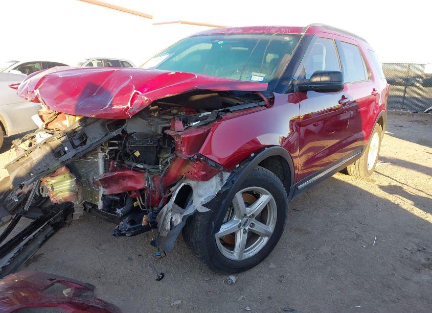 Photo 2 of 2018 Ford Explorer XLT (VIN 1FM5K7D80JGB77578)