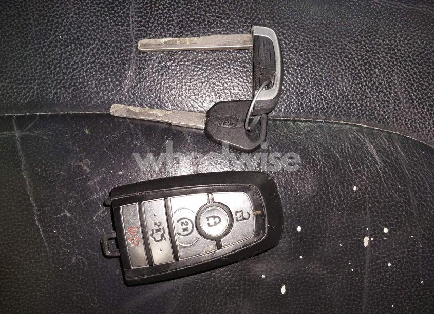 Photo 11 of 2018 Ford Explorer XLT (VIN 1FM5K7D80JGB79430)