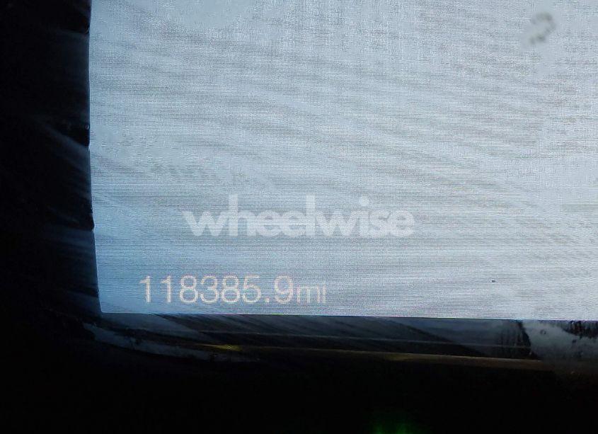 Photo 15 of 2018 Ford Explorer XLT (VIN 1FM5K7D80JGB79430)