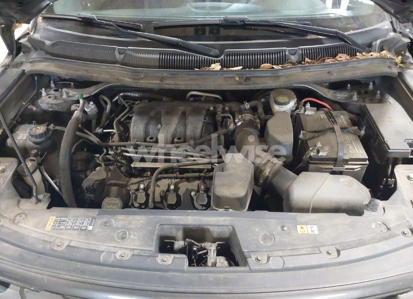 Photo 10 of 2018 Ford Explorer XLT (VIN 1FM5K7D80JGC32711)