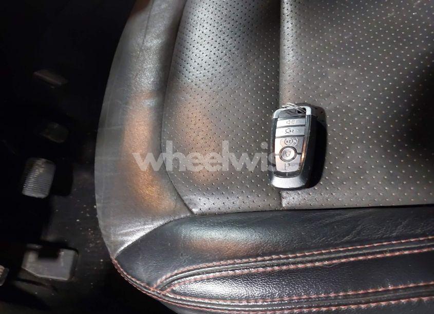 Photo 11 of 2018 Ford Explorer XLT (VIN 1FM5K7D80JGC32711)