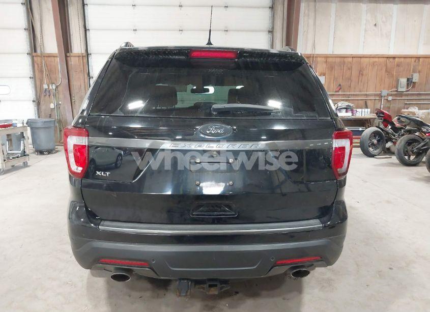 Photo 16 of 2018 Ford Explorer XLT (VIN 1FM5K7D80JGC32711)